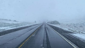 Rutas y pueblos cubiertos de nieve en la Patagonia: cómo seguirá el clima a la espera del verano