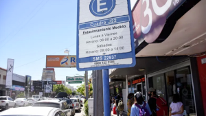 Cómo funcionará en Navidad y Nochebuena el estacionamiento y los colectivos en Neuquén