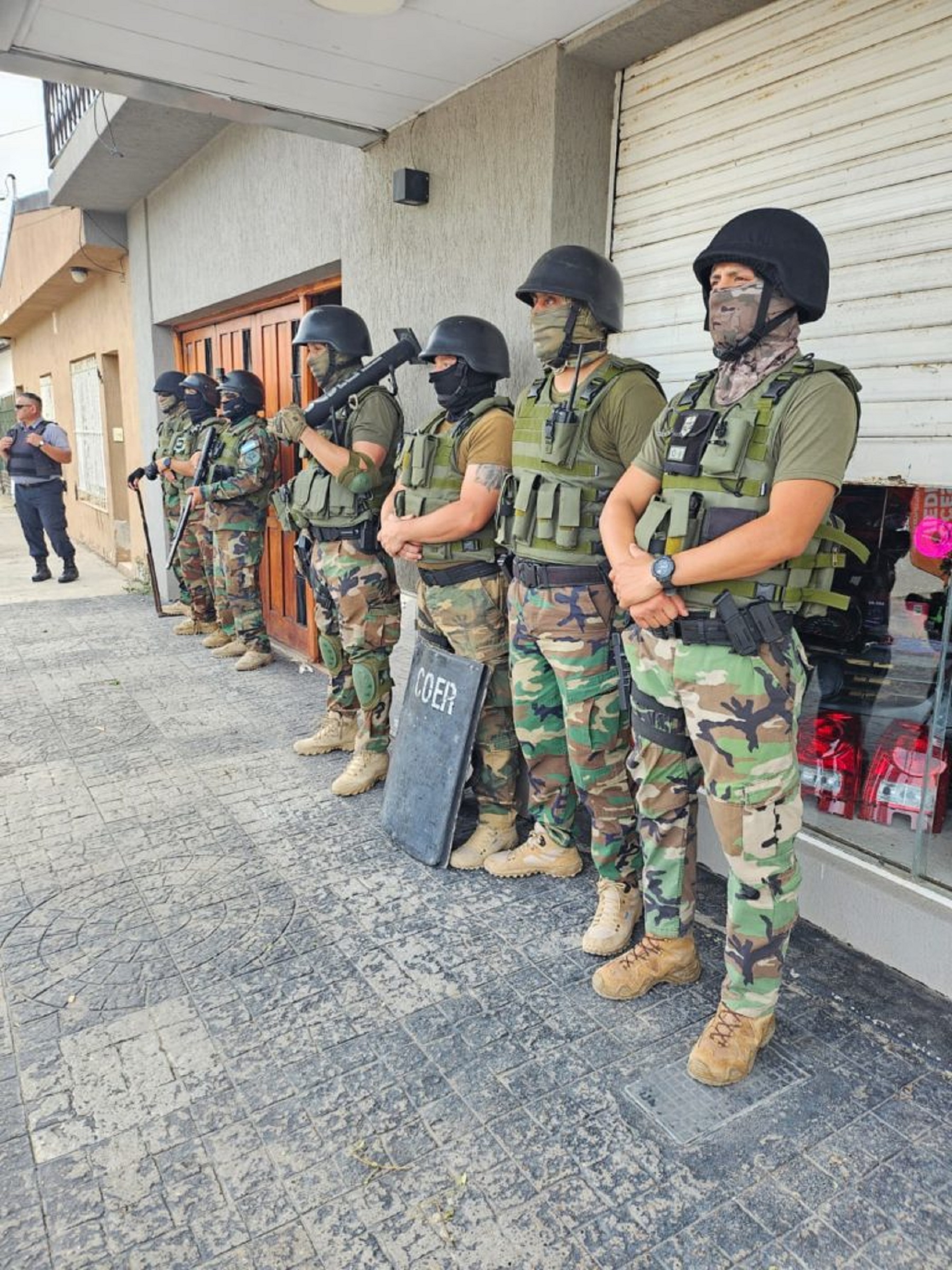 Allanan un local y secuestran un arma vinculada al violento ataque a un abogado de Viedma 