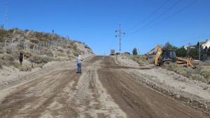 Obras de asfalto para una avenida de Neuquén que conecta con Ruta 7: cuánto durará