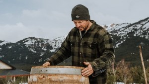 Fredy Nuske cocina cerveza artesanal en el paraíso y la magia de Meliquina se metió en sus pintas