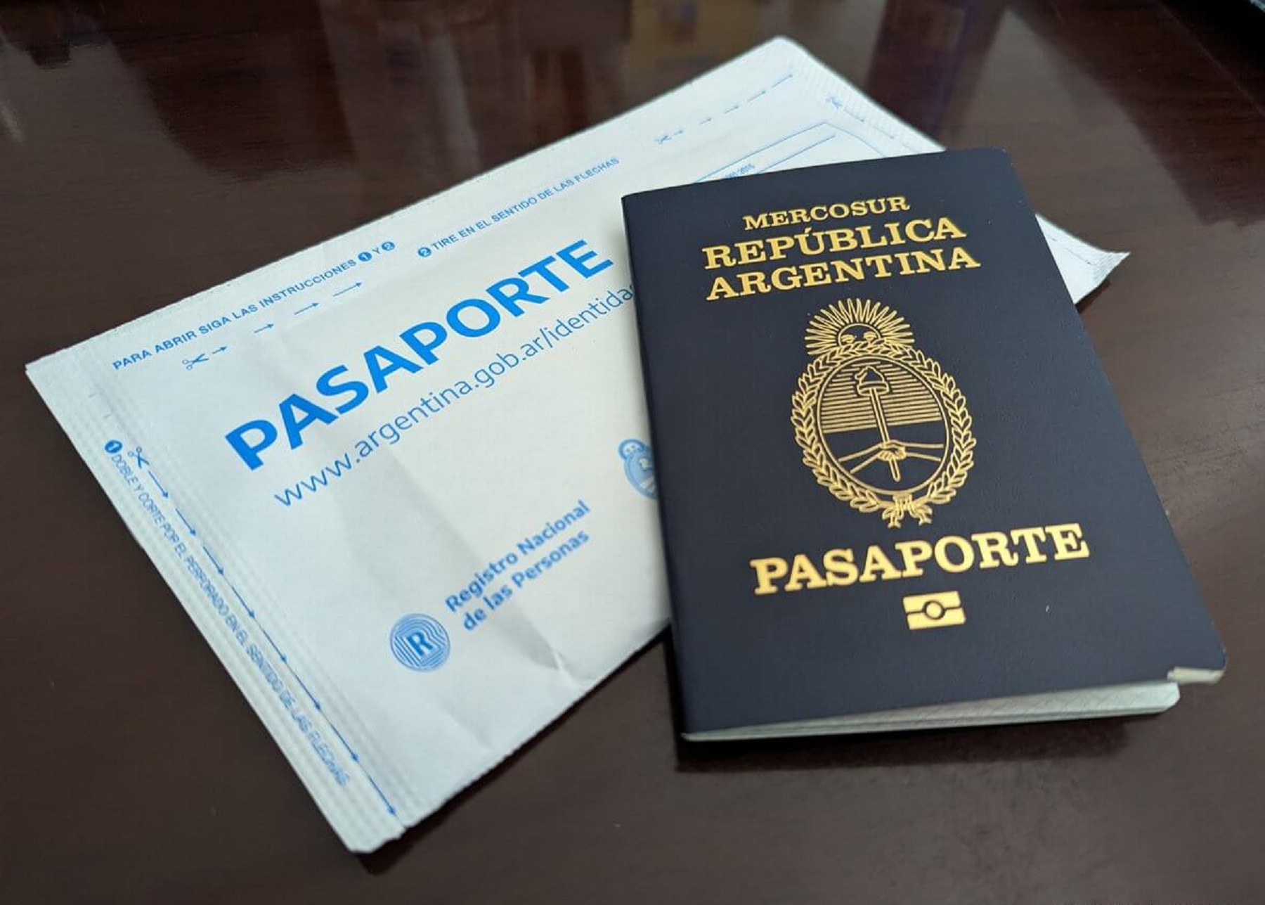 Viajes al exterior cuánto sale sacar el pasaporte para este verano