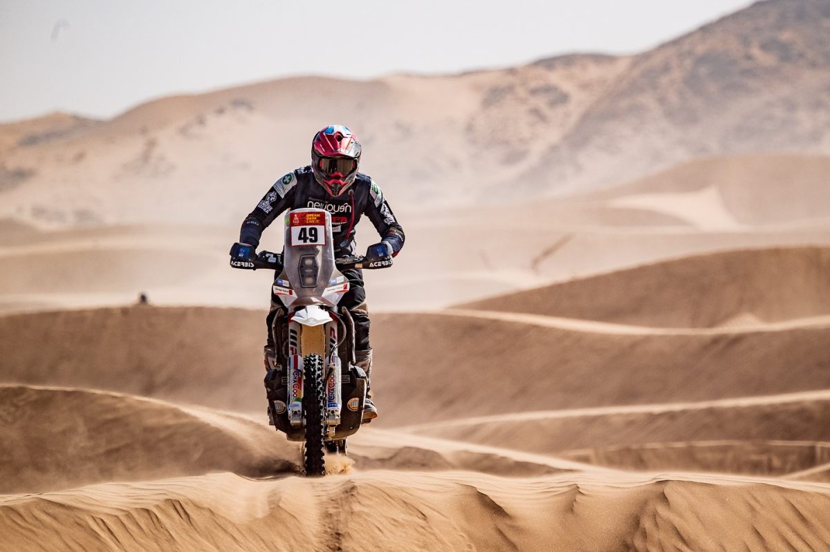 Santiago Rostan completó la 7° etapa y está 42° en la general del Dakar.