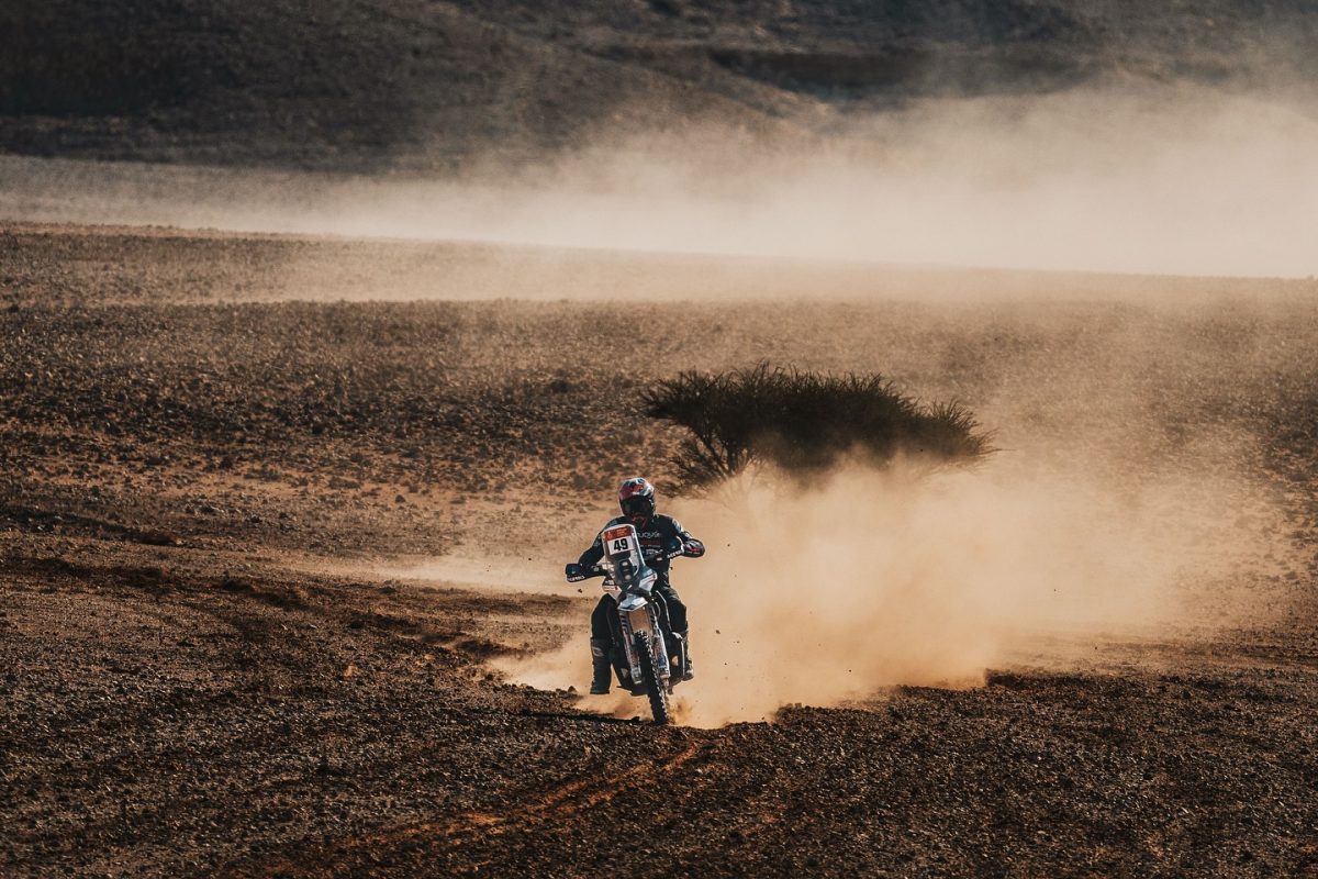 Rostan quedó en el 38° puesto de la general del Dakar luego de la etapa 9.