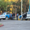 Imagen de Año Nuevo con detenidos y una camioneta a alta velocidad haciendo trompos en la plaza de Centenario