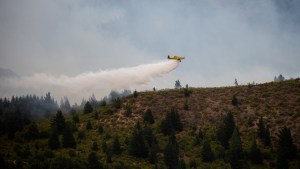 Incendios en Chubut: Ruta 40 habilitada y más de 200 evacuados en Epuyén