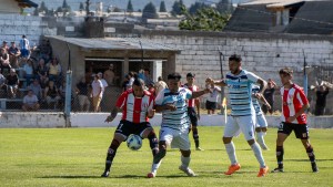 La Amistad se llevó un triunfazo ante Estudiantes en Bariloche por las semis del Regional Amateur