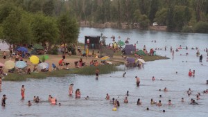 Se rompe el termómetro: 42° el domingo en el Alto Valle, cuándo llega el alivio a la ola de calor