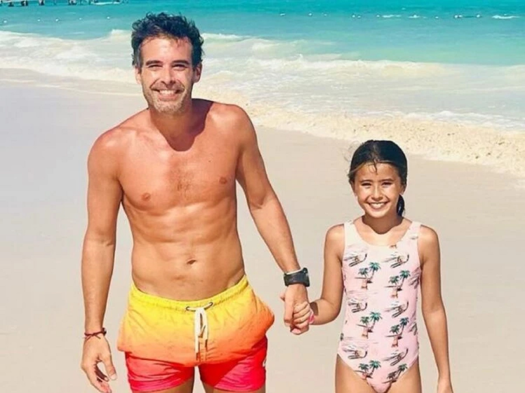 Nicolás Cabré y su hija Rufina