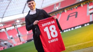 Bayer Leverkusen presentó al juvenil que se fue de Vélez con polémica