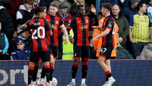 A cinco días de haber llegado a Inglaterra, Julio Soler debutó con Bournemouth y volverá a Argentina