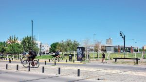 Buscan municipalizar tierras del Ferrocarril en el Parque Central de la ciudad de Neuquén