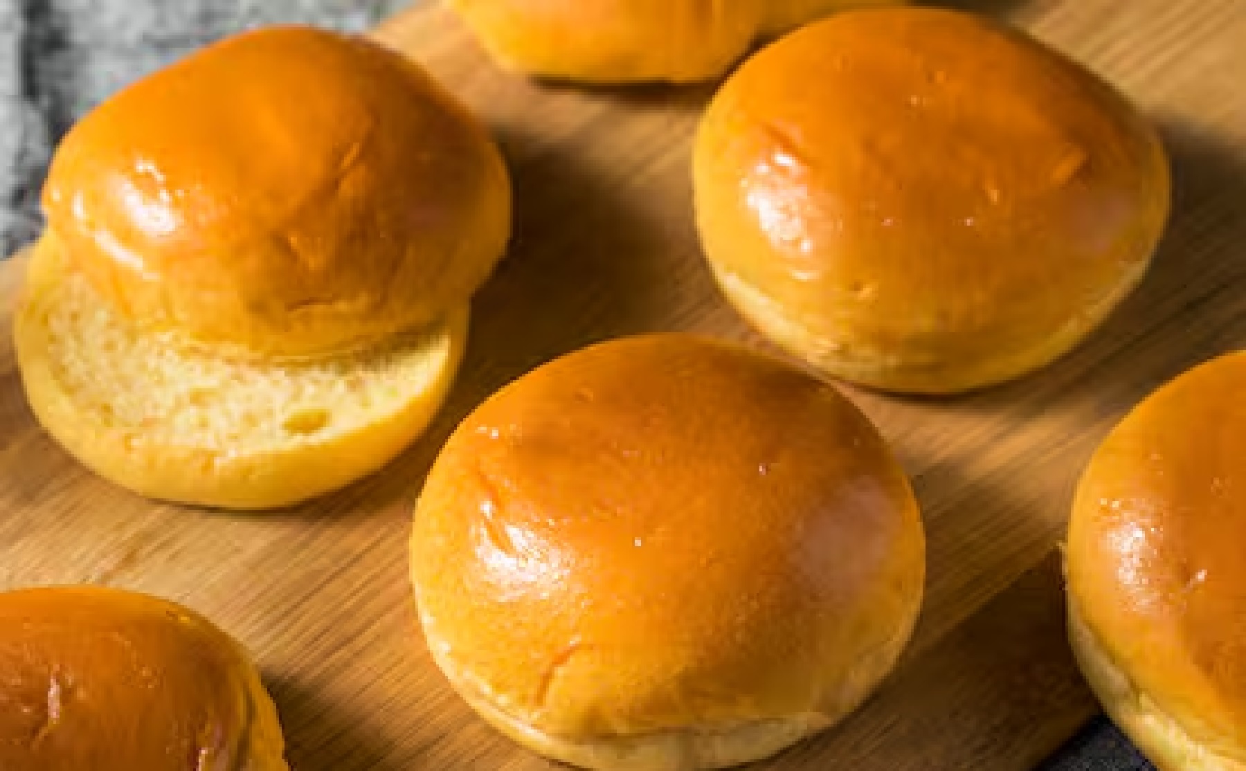 Pan de leche de hamburguesa.