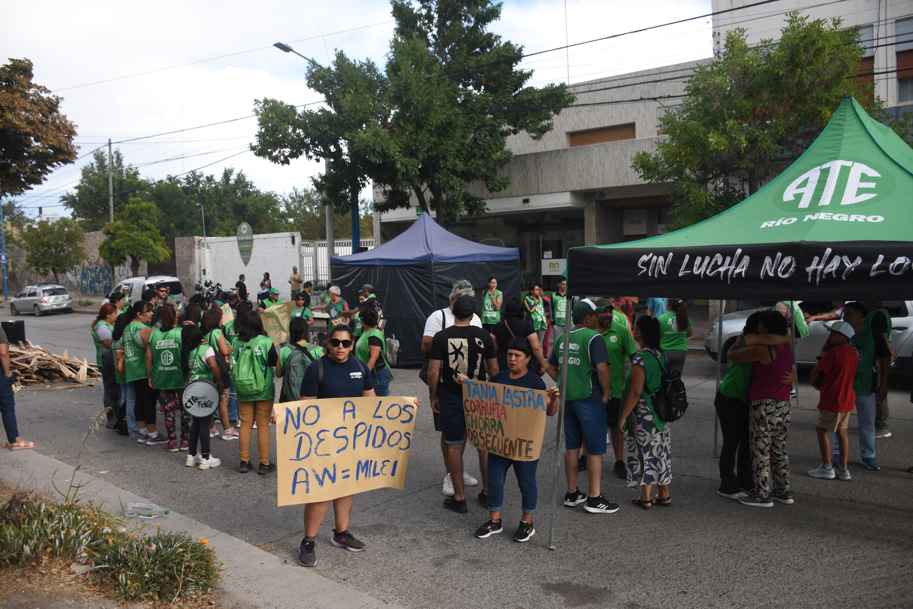 Protesta de ATE en Roca. Crédito Juan Thomes