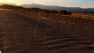 Video | Tardó casi dos horas para hacer 35 kilómetros por el mal estado de la Ruta 6 de Río Negro