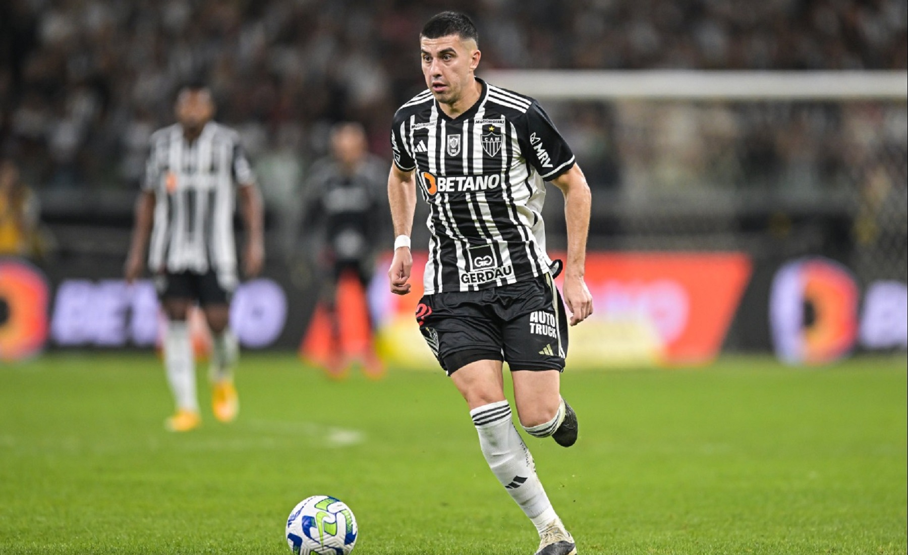 Boca negocia con Atlético Mineiro por Rodrigo Battaglia.