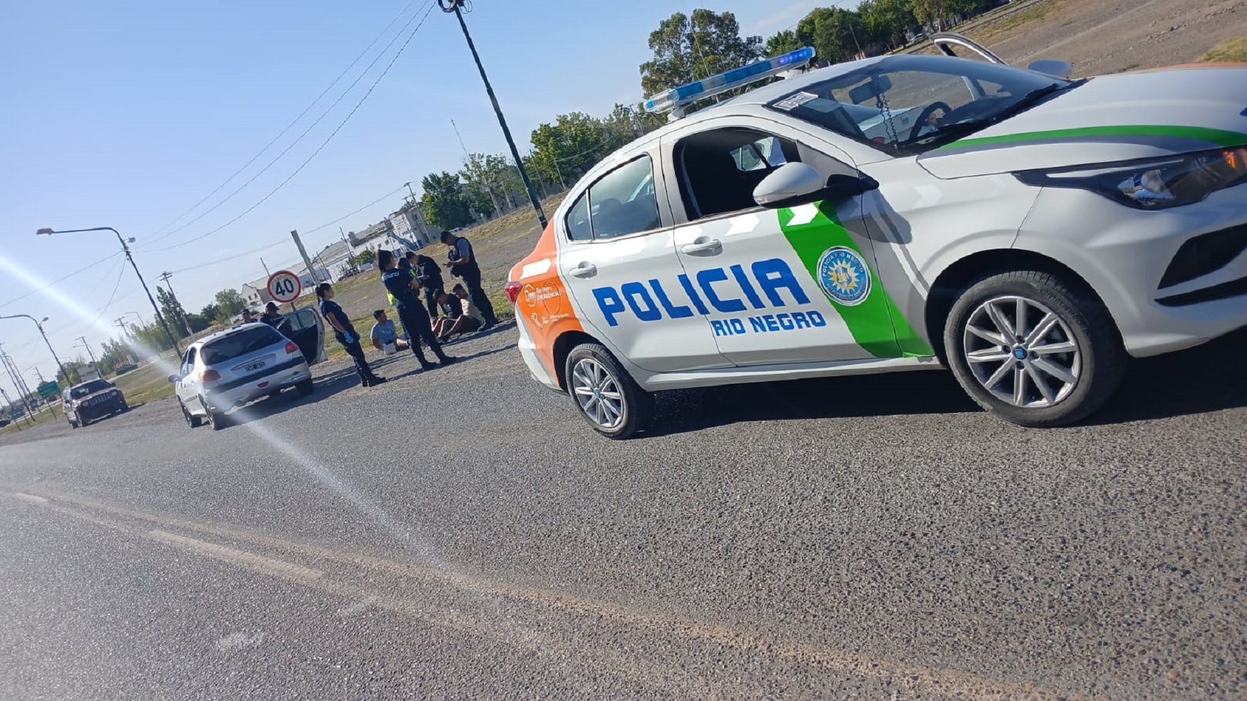 Tres detenidos en Fernández Oro. 