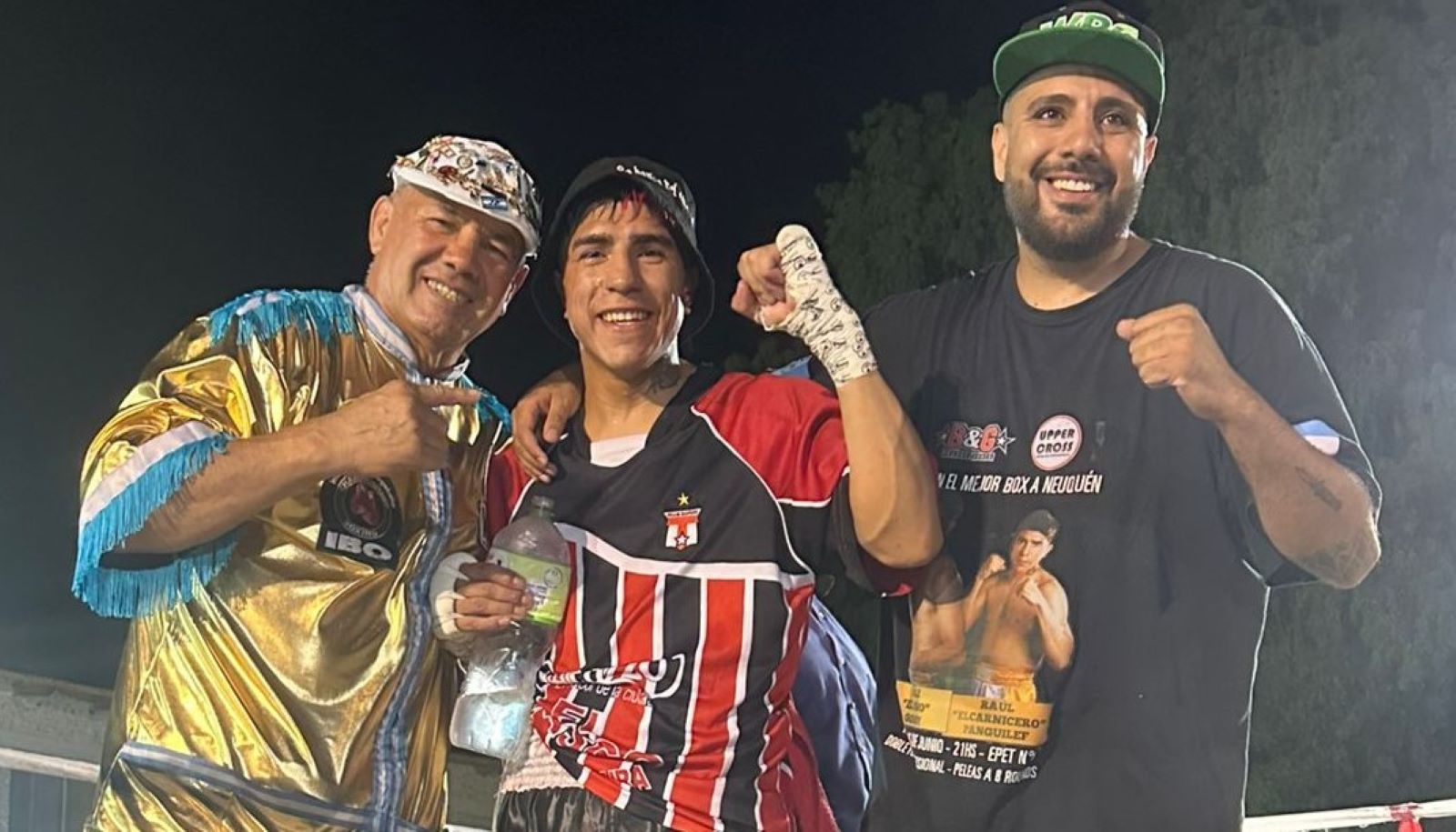 El Carnicero ganó con claridad y lo festejó con Bruno Godoy y Nico Acuña. (Gentileza)