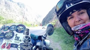 Es motoviajera y recorre rutas argentinas hace más de 30 años: «Viajar en moto es ser parte del paisaje»