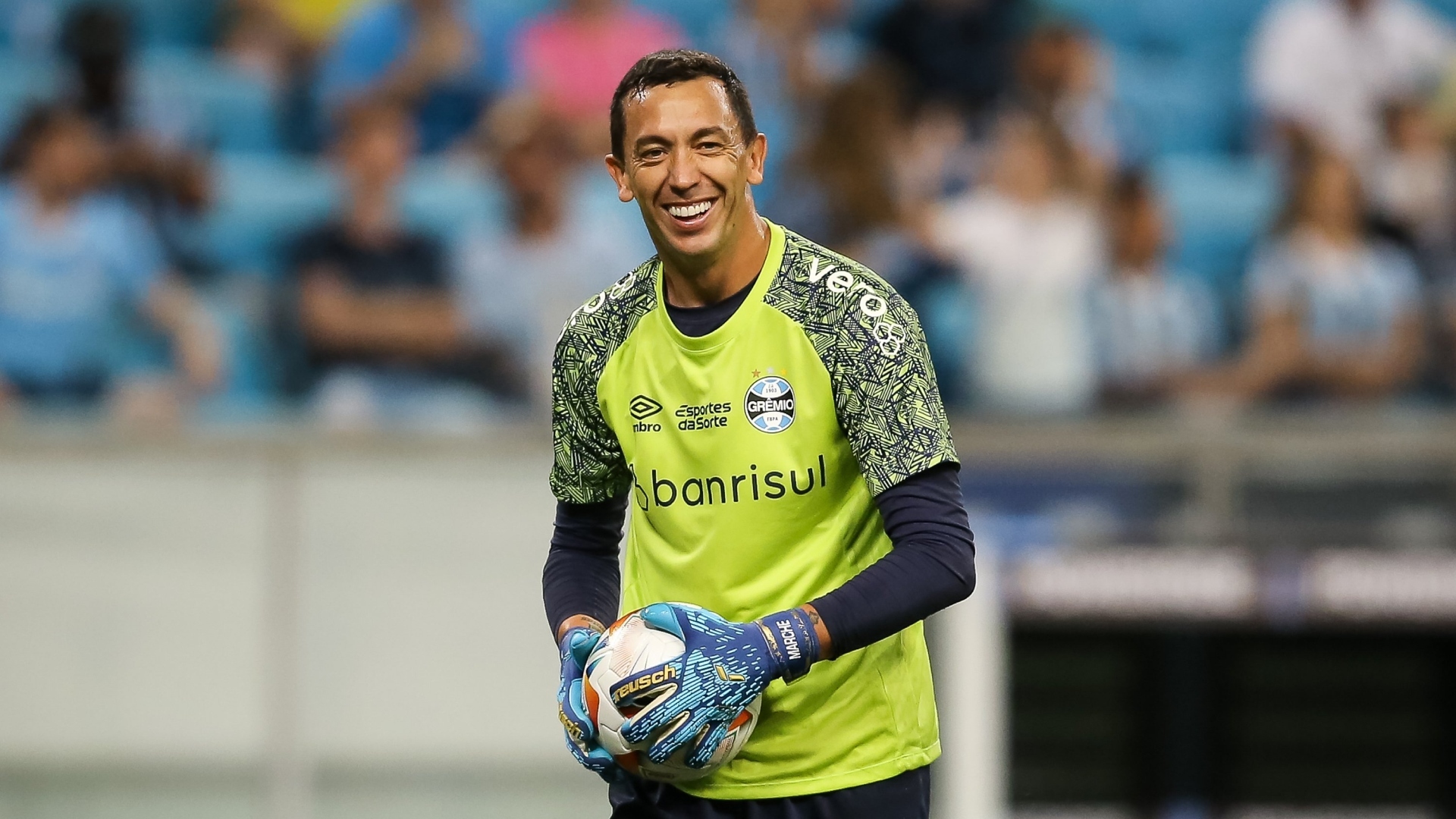 Boca envió una oferta formal a  Gremio por Agustín Marchesín.