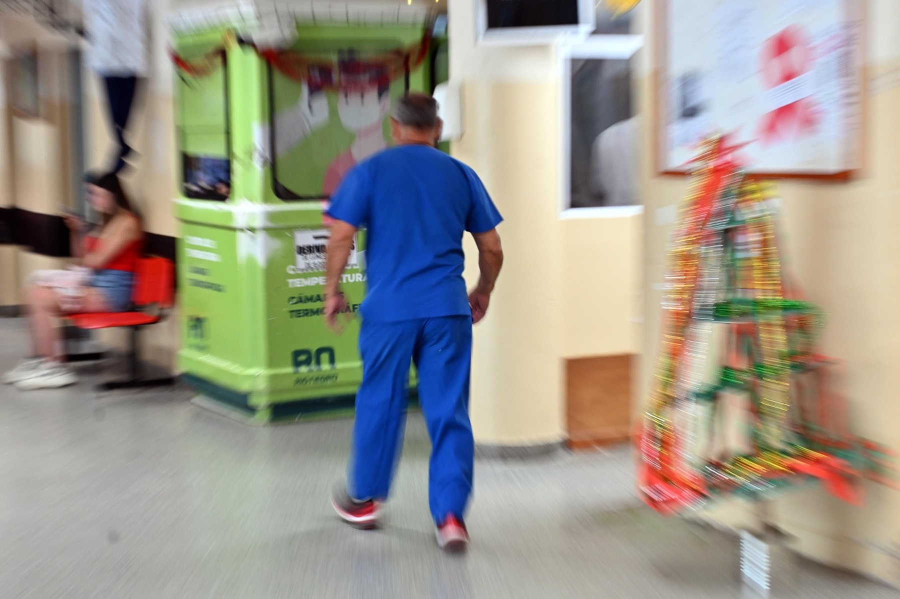 Trabajadores hospitalarios fueron incluidos en las bajas de estatales. Foto: Marcelo Ochoa.