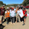 Imagen de Gran ejemplo: hinchas de River limpiaron la Ruta 40 tras recibir al plantel en San Martín de Los Andes