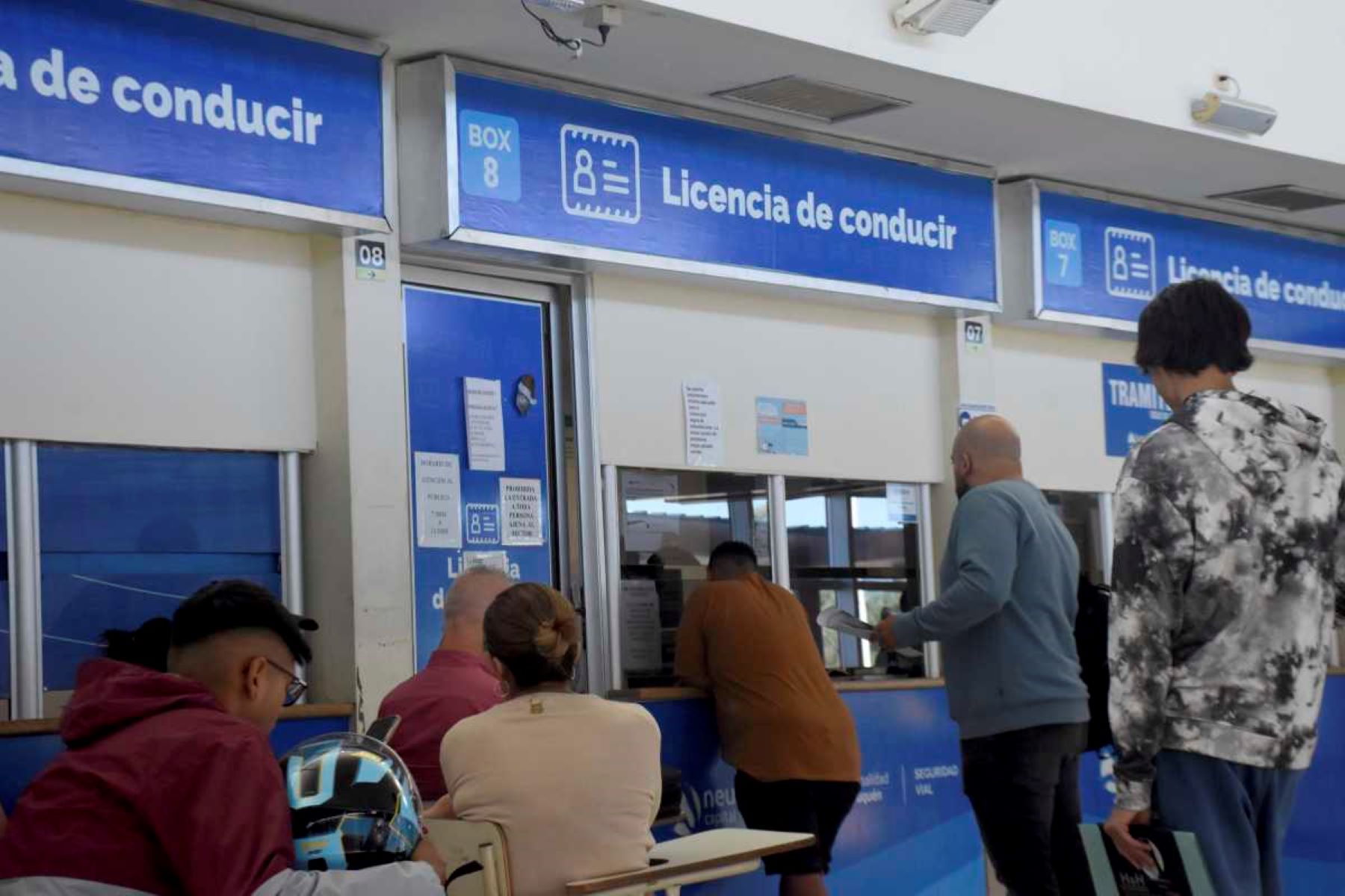 Se podrá retirar la licencia de conducir en la terminal de Neuquén. Foto: Archivo Matías Subat. 