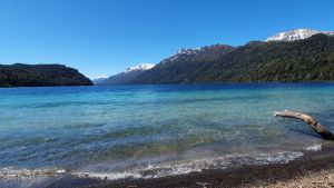 Camping lago Correntoso en Villa La Angostura: peligra el acuerdo entre el municipio y los mapuches