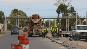 Tránsito reducido sobre Ruta 7 entre Neuquén y Centenario por una obra: cuánto durará