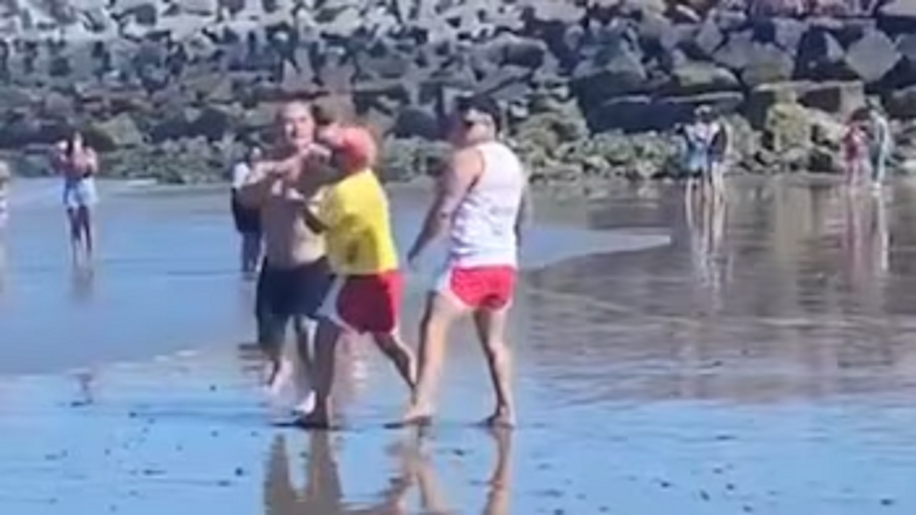 La IA recreó la pelea en Playa Unión.