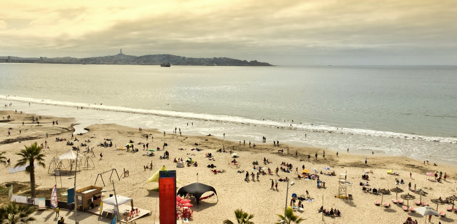 Dónde queda la playa de Chile que enamoró a los argentinos. 