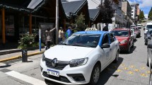 Imagen de Taxis de Bariloche enfrentan a Uber con su propia aplicación: cómo funciona