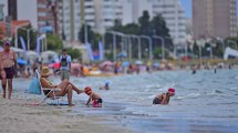 Imagen de Queda verano en Madryn: febrero, findes largos y carnaval de oferta