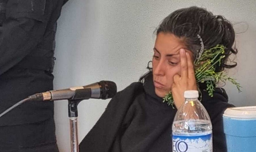 Victoria Dolores Núñez Fernández, detenida en Chubut y acusada de incendiar maquinaria.