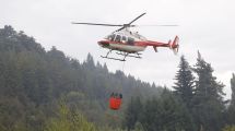 Imagen de Por aire y por tierra, cómo es el combate de los incendios en El Bolsón