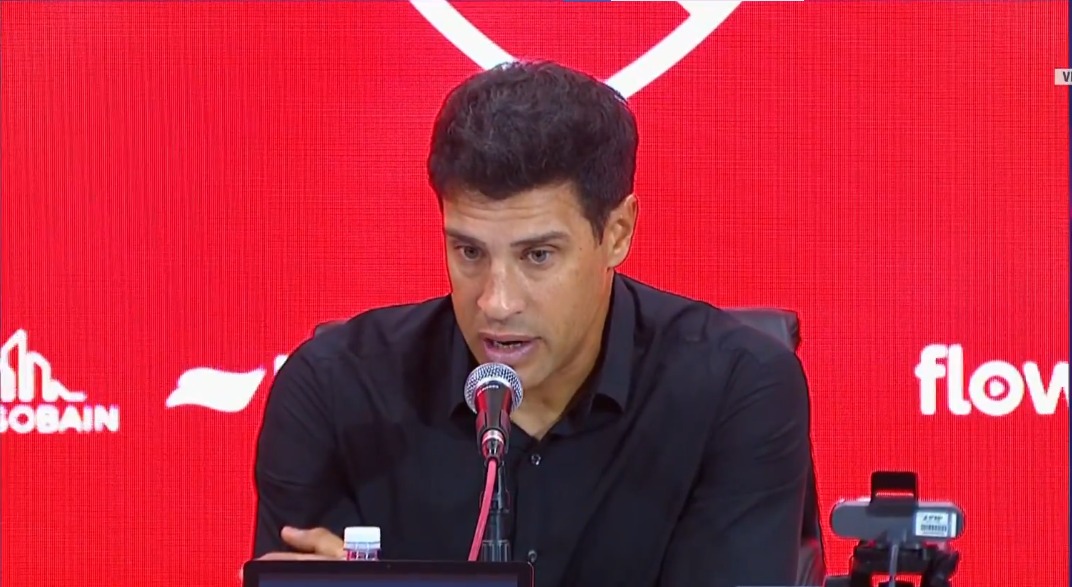 Sebastián Domínguez ratificó su continuidad como DT de Vélez.