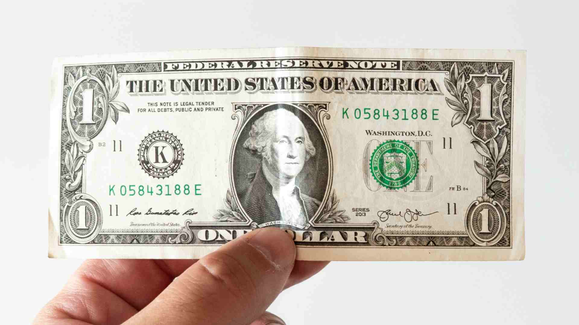 Dólar hoy: tras la baja inicial, el blue y los financieros cerraron con  subas este martes - Diario Río Negro